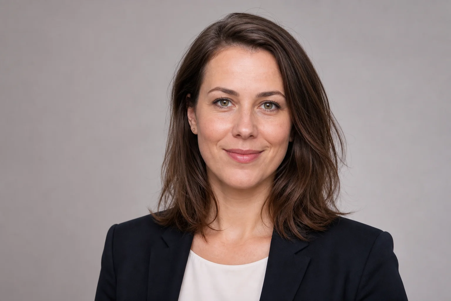 Porträt Lena Vogt, Programmredakteurin bei alertfatigue.com
